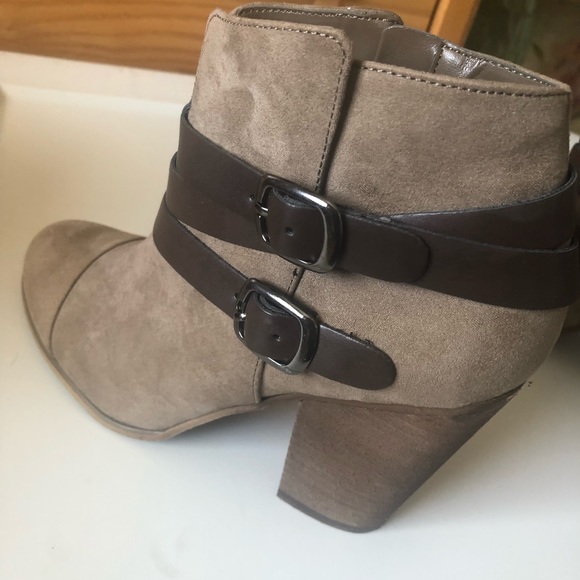 Booties - Picture 6 of 9